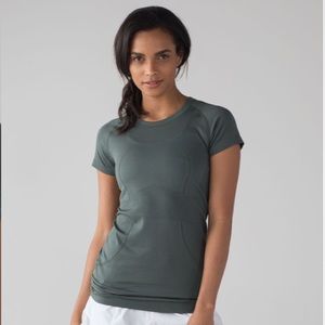 Lululemon Swiftly Tech Short Sleeve
Dark Forest